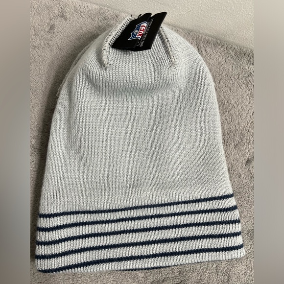 Dallas Cowboys Football Cuffed Pom Knit Hat - Picture 10 of 10